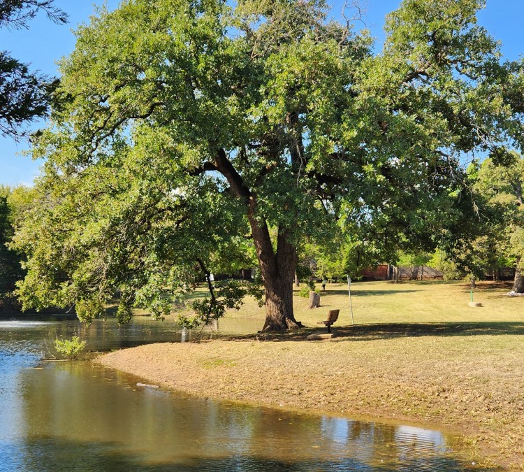 thousand-oaks-park-photo